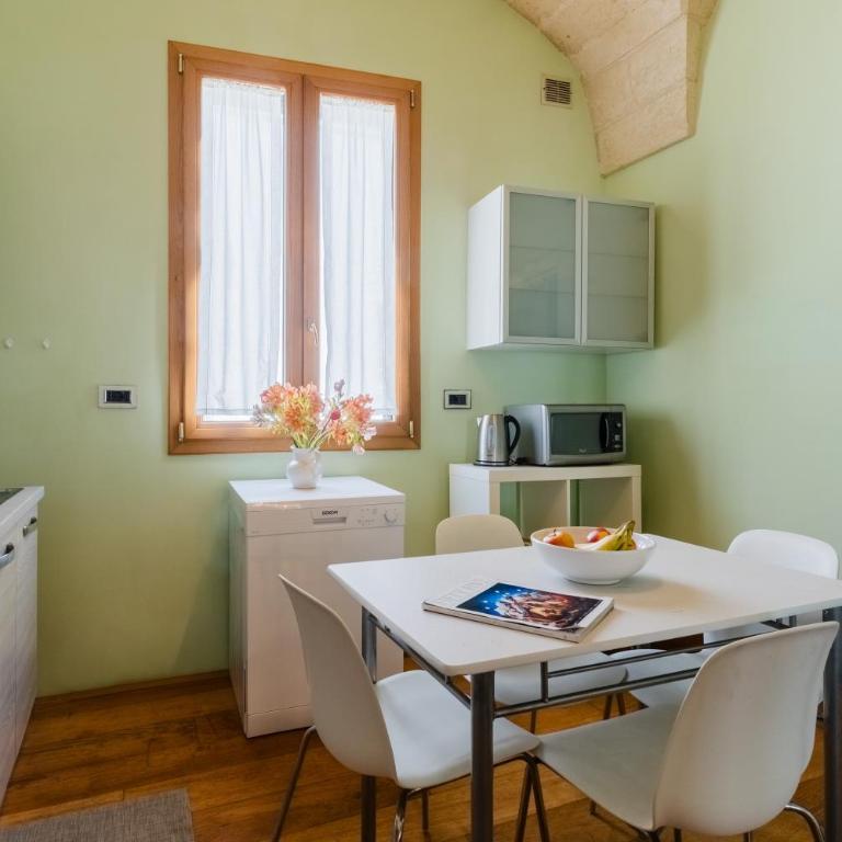 Casa Flo - Lecce Selection - Appartamento con 3 Camere da Letto e con Balcone - 10
