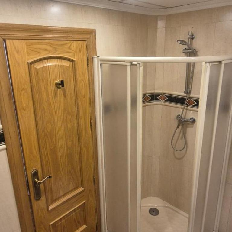 Alicante city room with AC and Wifi - Double Room - 7