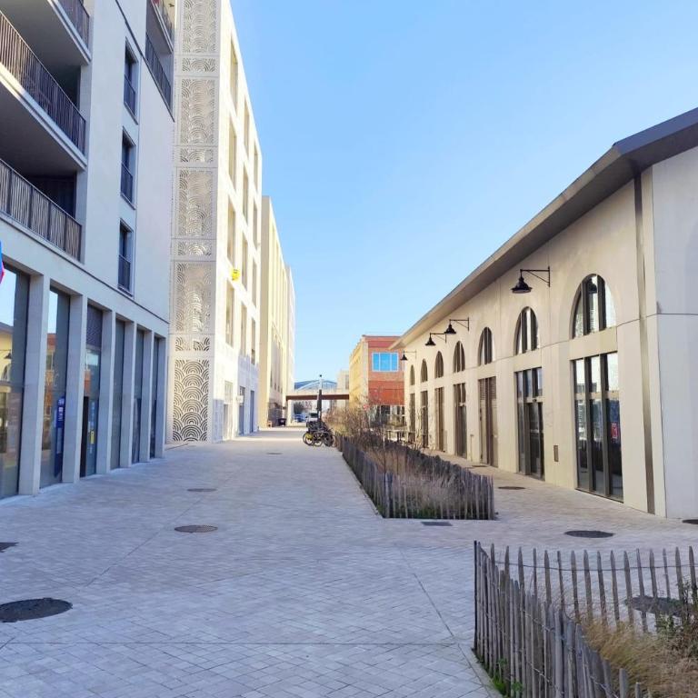 Apartment with balcony near St Jean train station - Apartment - 13