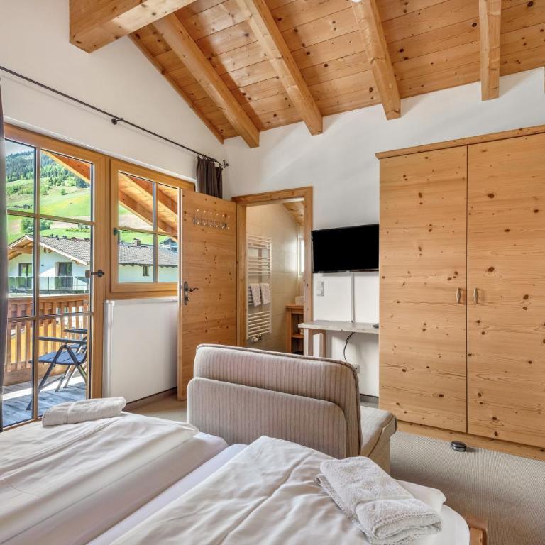 Appartements Stockinger B3 - Deluxe-Apartment mit 2 Schlafzimmern und Gartenblick - 18