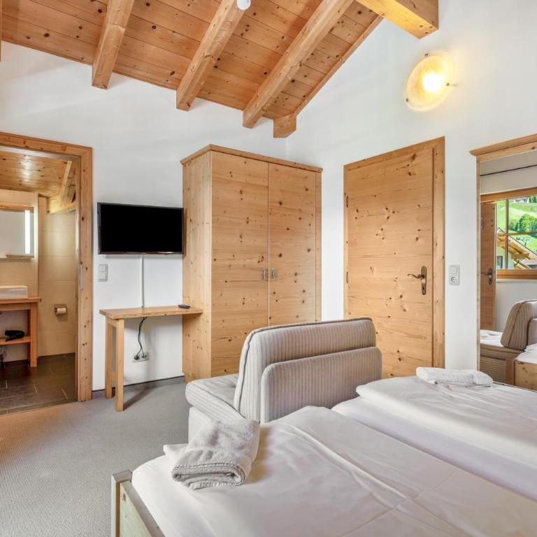 Appartements Stockinger B3 - Deluxe-Apartment mit 2 Schlafzimmern und Gartenblick - 21