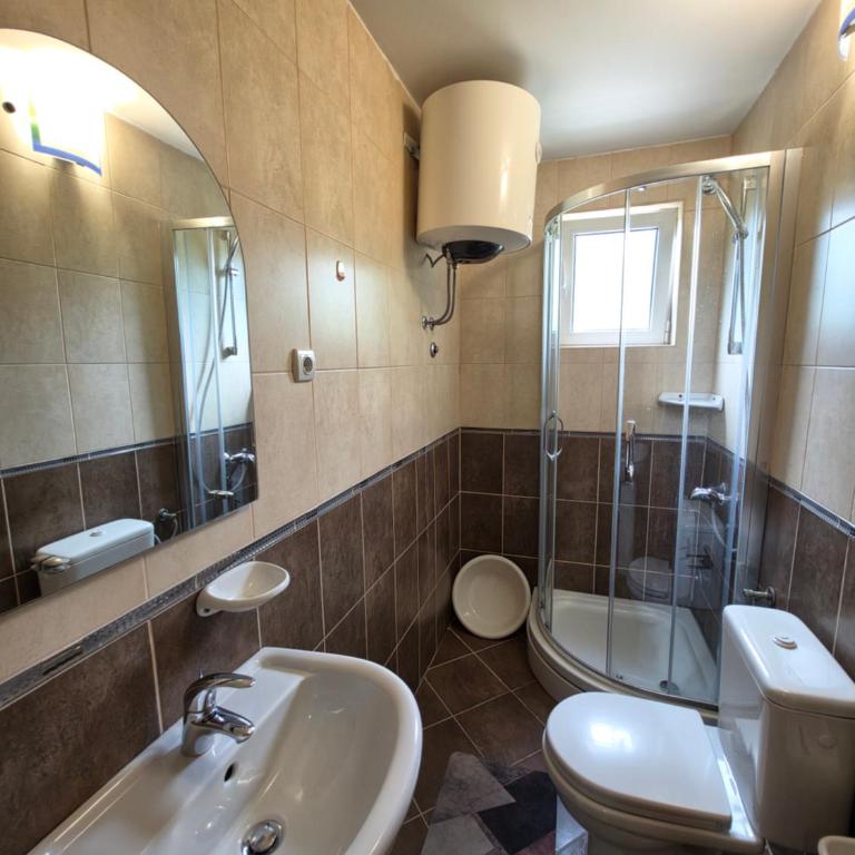 Apartmani Dado - Porodični Studio - 4