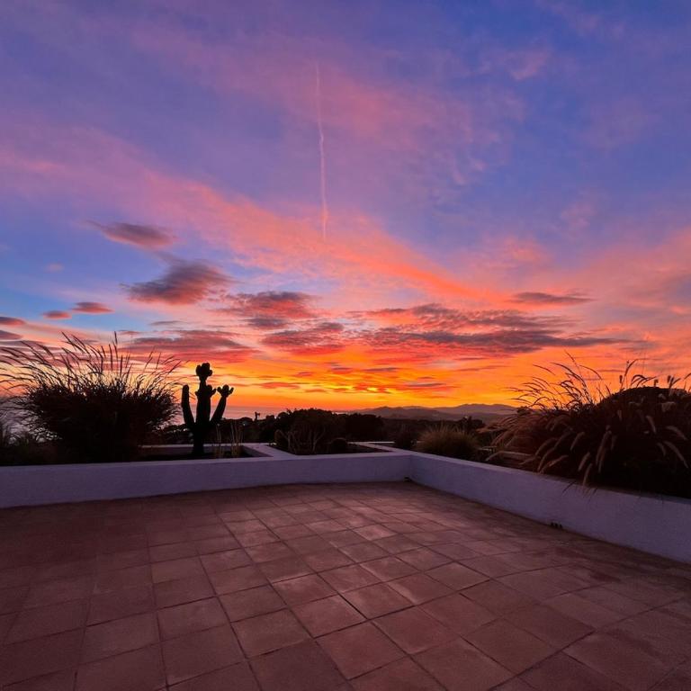 Romantic Sea Views on the Costa Brava - Villa - 32