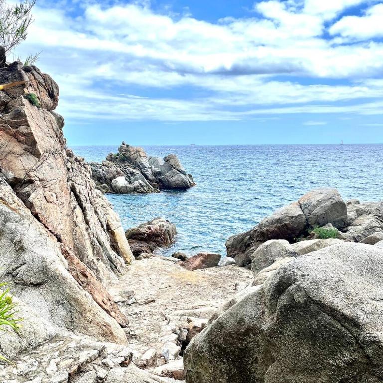Romantic Sea Views on the Costa Brava - Villa - 33