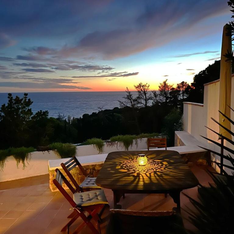 Romantic Sea Views on the Costa Brava - Villa - 44