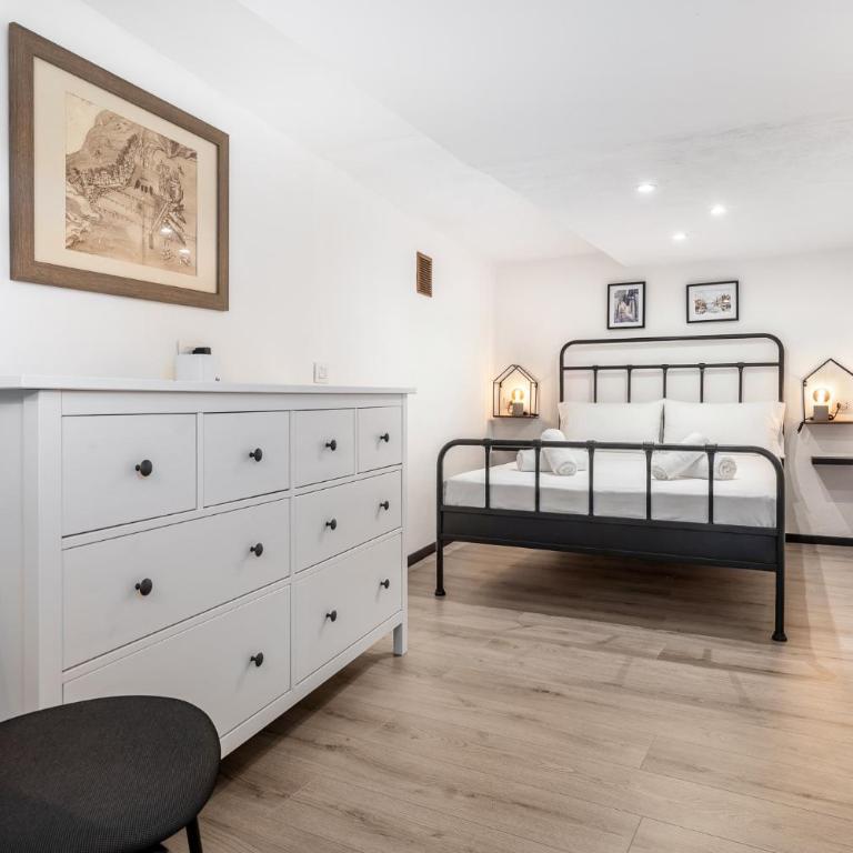 Hostdomus - Il Giardinetto-posto auto gratuito - Appartamento con 1 Camera da Letto - 8