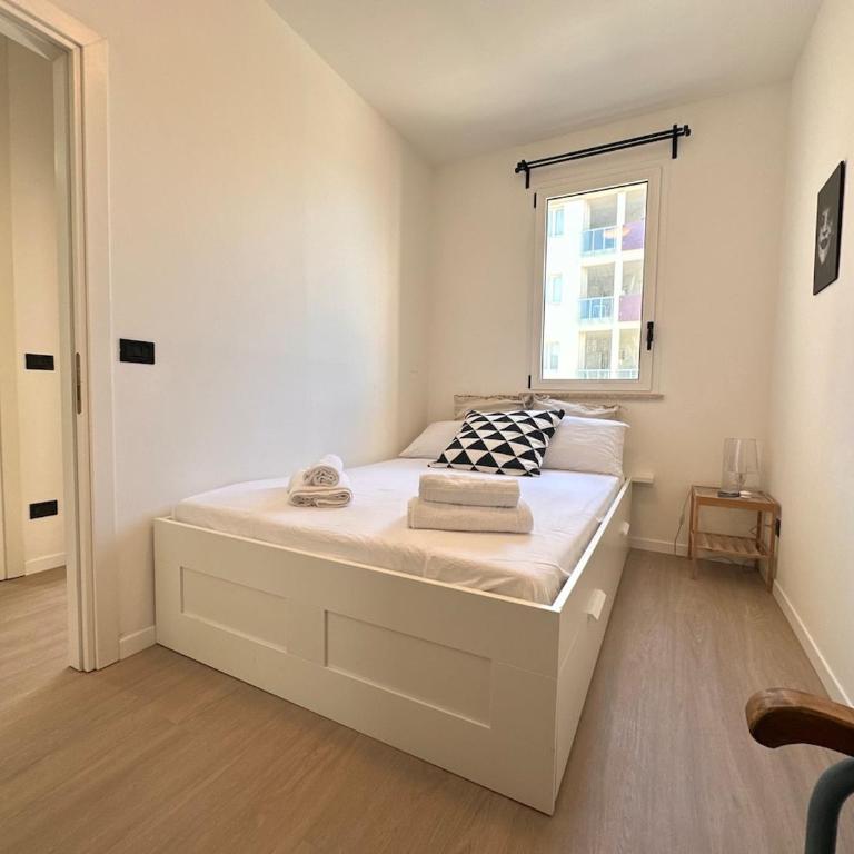 Perla NeraThe Most Exclusive Apartment in RiminiAbove Bounty Restaurant - Appartamento con 2 Camere da Letto - 13