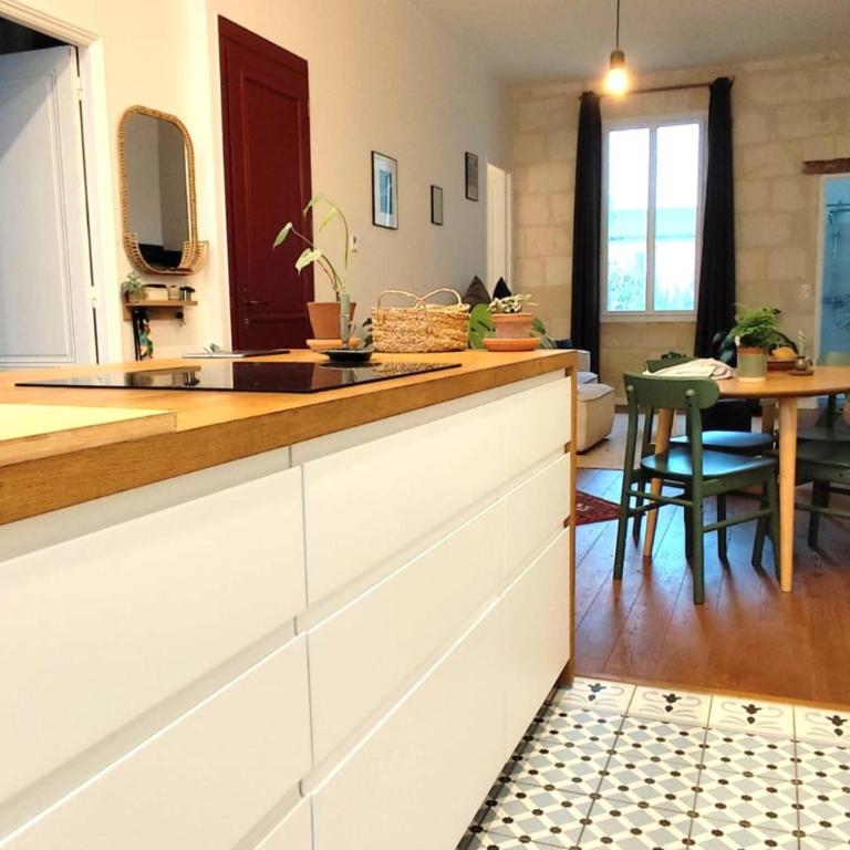 Beautiful apartment in Bordeaux Chartrons - Apartment - 10