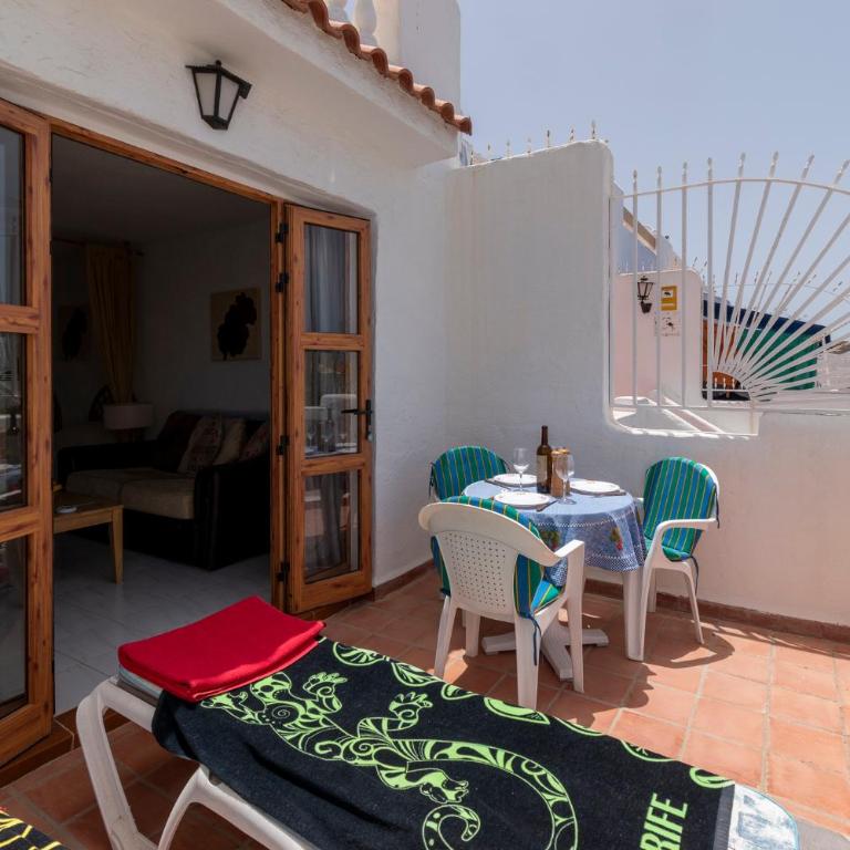 Lovely Studio Apartment Communal Heated Pool - Apartamento Estudio con balcón - 4