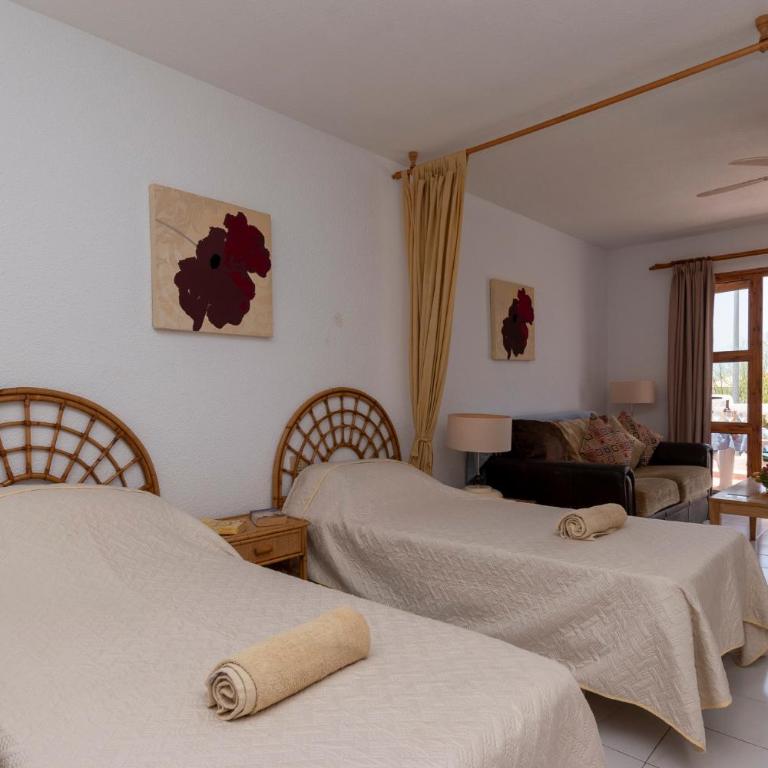 Lovely Studio Apartment Communal Heated Pool - Apartamento Estudio con balcón - 6
