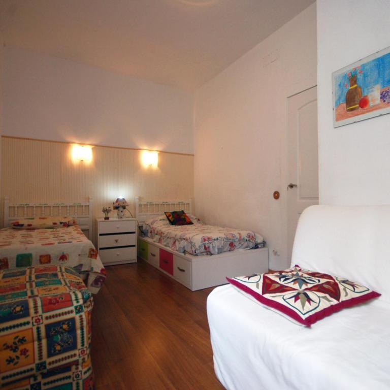 Lets Holidays APARTMENT NEAR THE BEACH - Two-Bedroom Apartment - 14
