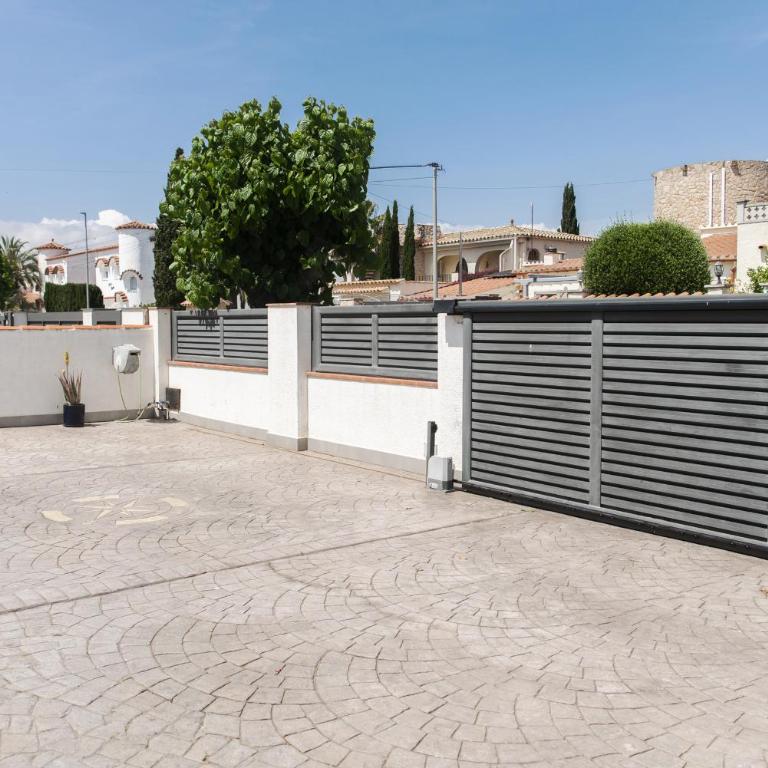 WELCS VILLA 378 EMP con piscina y jardin - Villa mit privatem Pool - 51