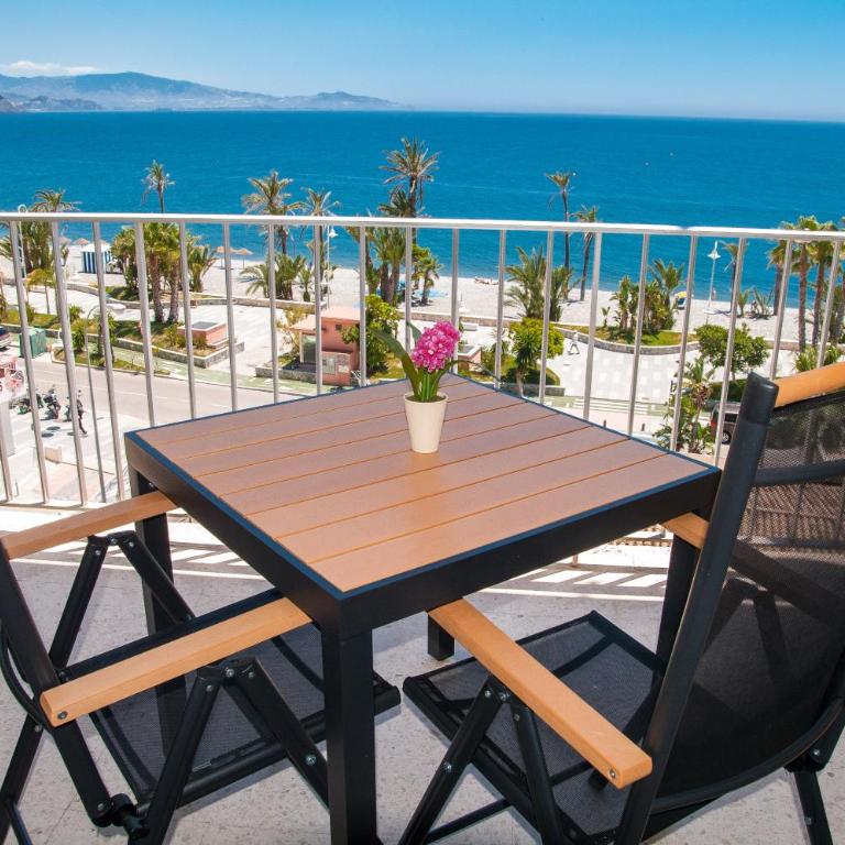Apartamento en PRIMERA LÍNEA de PLAYA - Apartamento 1 dormitorio con vistas al mar y terraza - 1