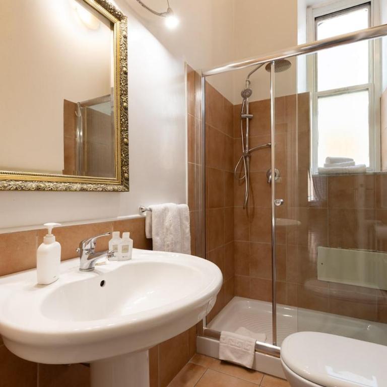 Visconti Family Apartment Vatican - Appartamento con 3 Camere da Letto - 29