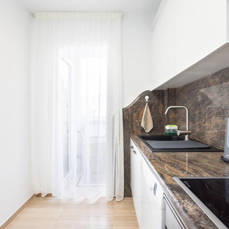 Emily Residencial - Appartamento con 3 Camere da Letto - 34