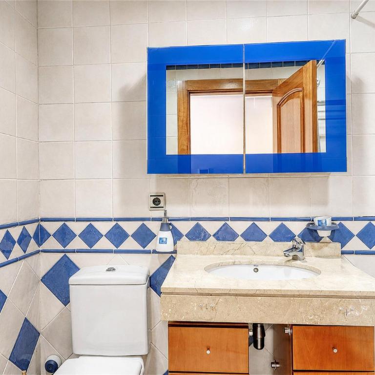 3160 Elegant Seafront House - Ferienhaus mit 3 Schlafzimmern - 4