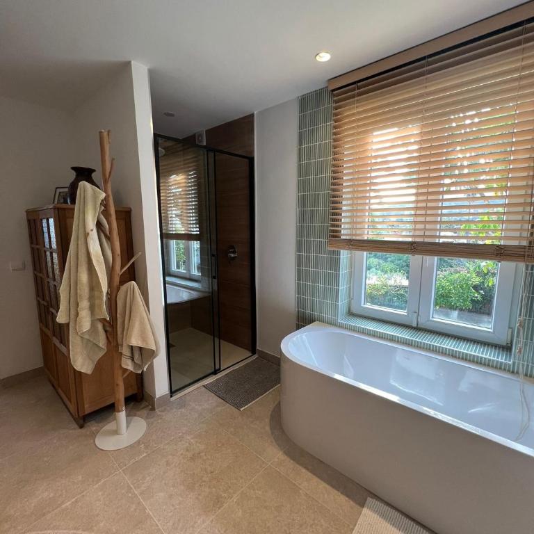 Boho-style villa in a quiet cul-de-sac - Villa mit 3 Schlafzimmern - 2