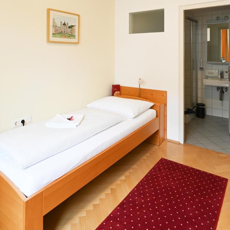 Gästehaus im Priesterseminar Salzburg - Einzelzimmer - 8