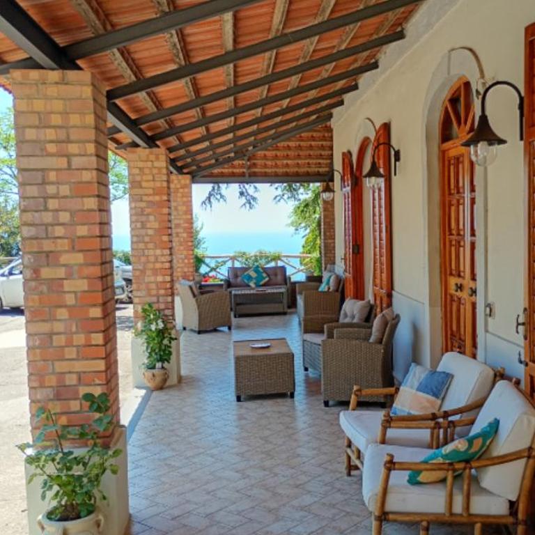 VILLA PIETRALTA - Villa con Piscina Privata - 14