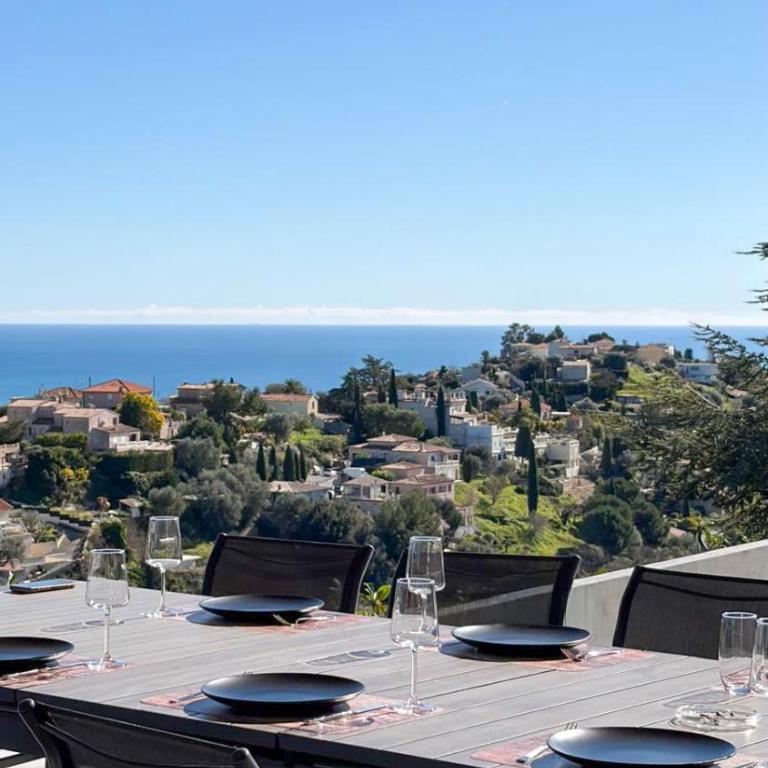 Beautiful villa with sea & mountain view and pool - Casa - 1