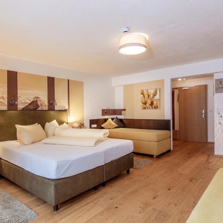 Hotel Hubertus - Familienzimmer mit Badewanne - 2