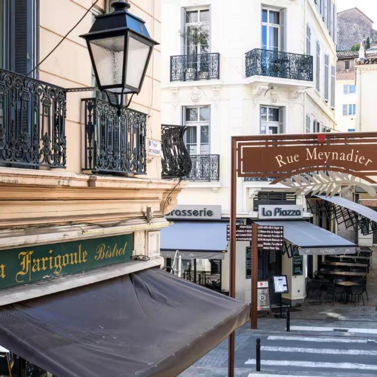 Bel appartement 2 chambres plein centre Cannes suquet Palais - Apartment mit 2 Schlafzimmern - 22