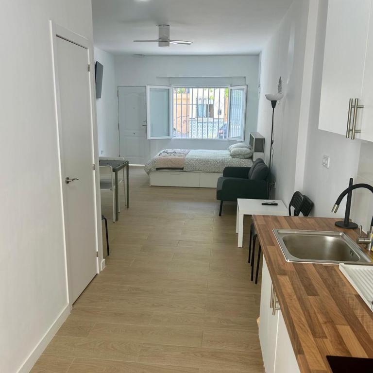 Excellent renovated house close to the beach - Ferienhaus - 20