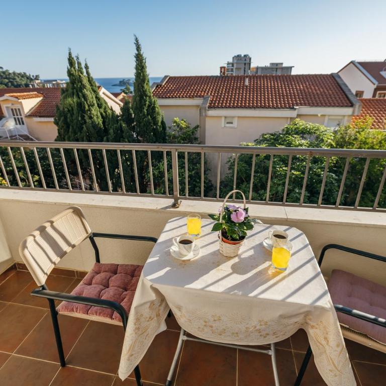 Apartments Nada - Studio sa Bračnim Krevetom i Delimičnim Pogledom na More - 10