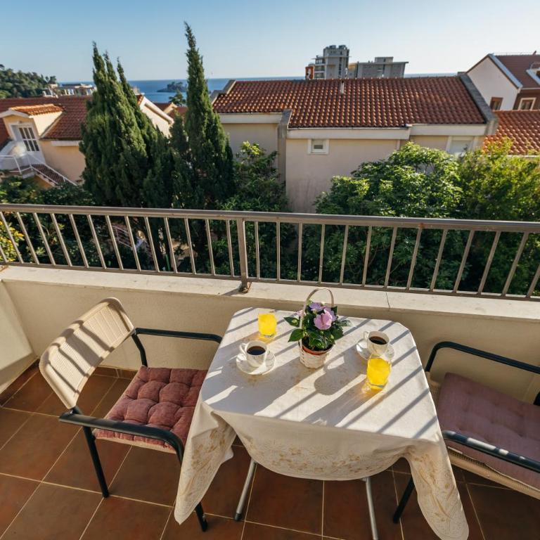 Apartments Nada - Studio sa Bračnim Krevetom i Delimičnim Pogledom na More - 12