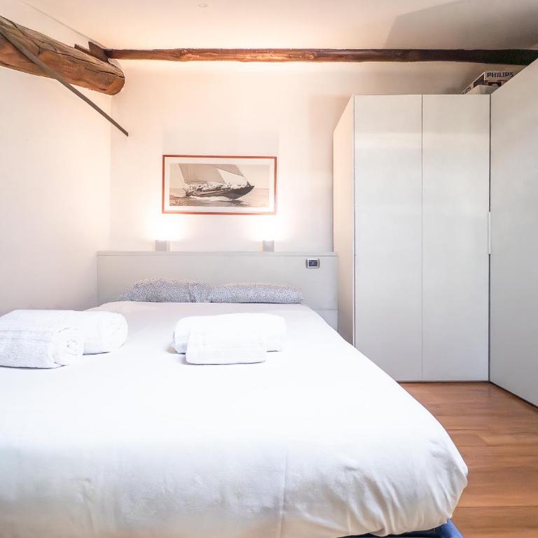 Charming Apartment in the Navigli District - 4 people - Appartamentino su 2 Livelli - 3