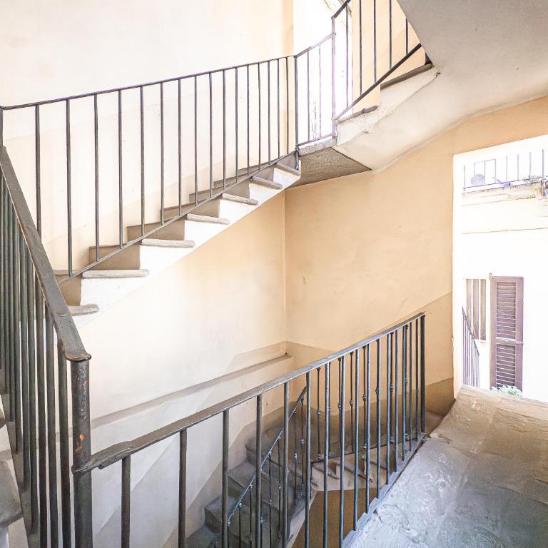 Charming Apartment in the Navigli District - 4 people - Appartamentino su 2 Livelli - 28