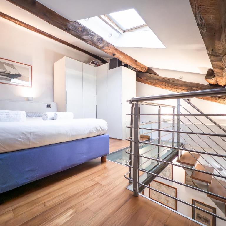 Charming Apartment in the Navigli District - 4 people - Appartamentino su 2 Livelli - 4
