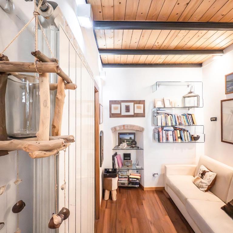Charming Apartment in the Navigli District - 4 people - Appartamentino su 2 Livelli - 25