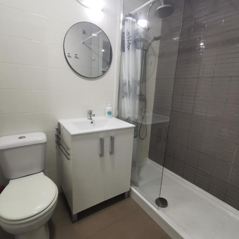 Veluto Cosy Apartment in Torrevieja - Two-Bedroom Apartment - 7