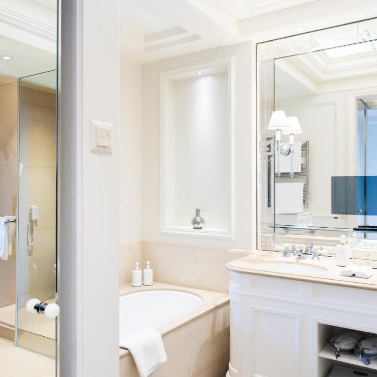 Beau-Rivage Palace - Superior Doppelzimmer mit Seeblick - 3