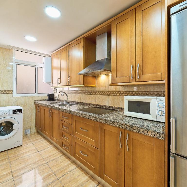 Design & relax near the city center and the beach - Apartamento de 2 dormitorios - 10