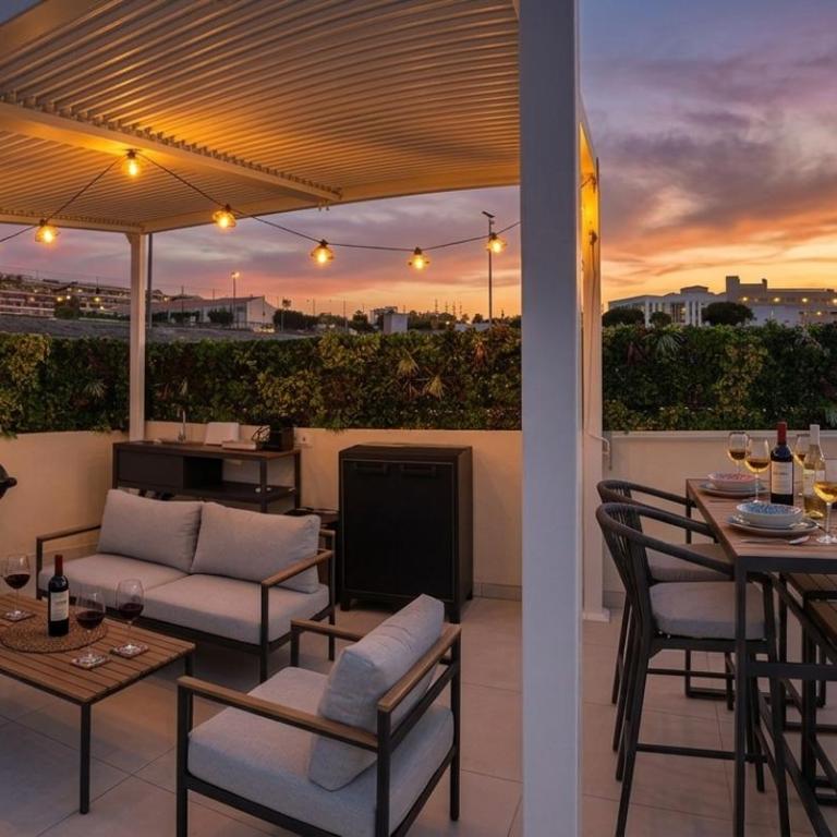 Ocean View - Deluxe One-Bedroom Apartment with Ocean View - 25