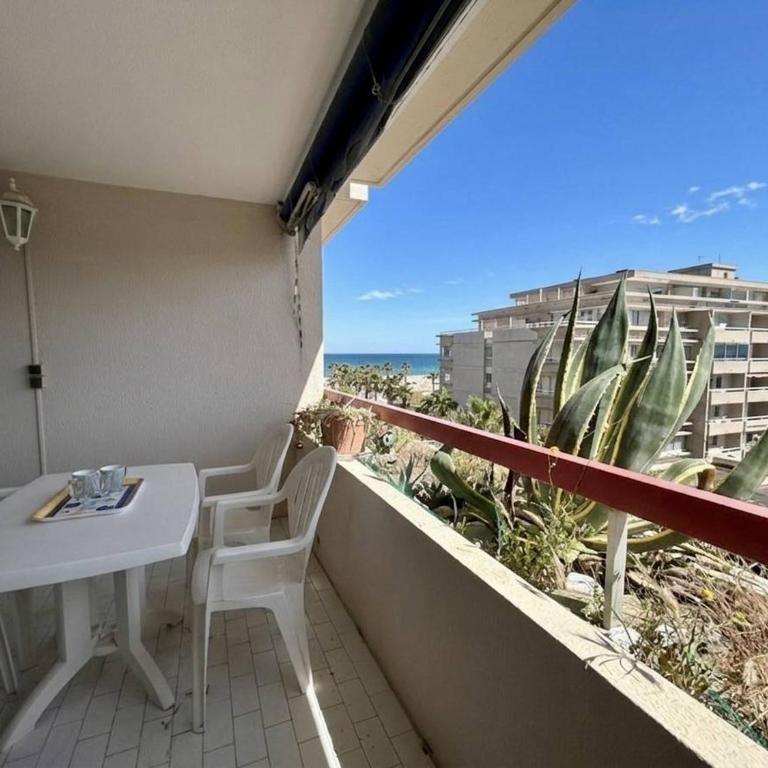Appartement T3- 6 COUCHAGES- CANET EN ROUSSILLON CR090-B407 - Two-Bedroom Apartment - 1
