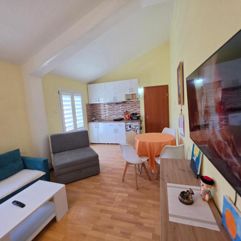 Apartment Iko Budva - One-Bedroom Apartment - 3