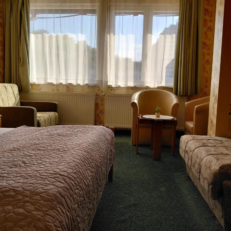 Hotel Slodes - Chambre Double Supérieure avec Baignoire Spa - 5