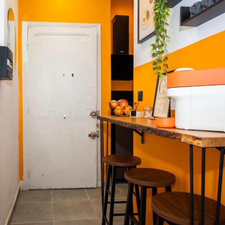 Charmant T2 cosy au cœur dAntibes proche vieille ville & plages - Appartement - 4