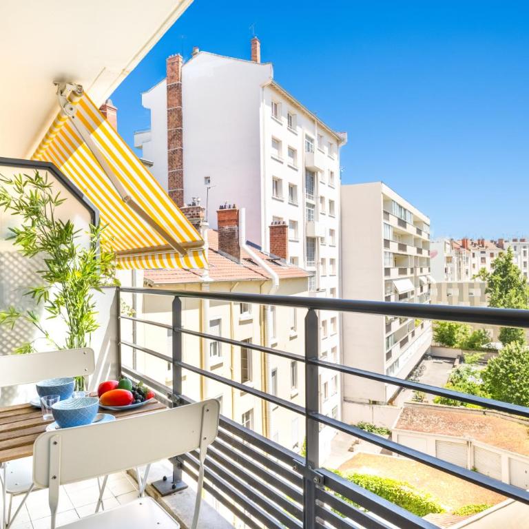 BnGo l Le Cocon Paisible PartDieu l Terrasse, 4p, 1ch, proche Gare PartDieu - Appartamento con 1 Camera da Letto - 7