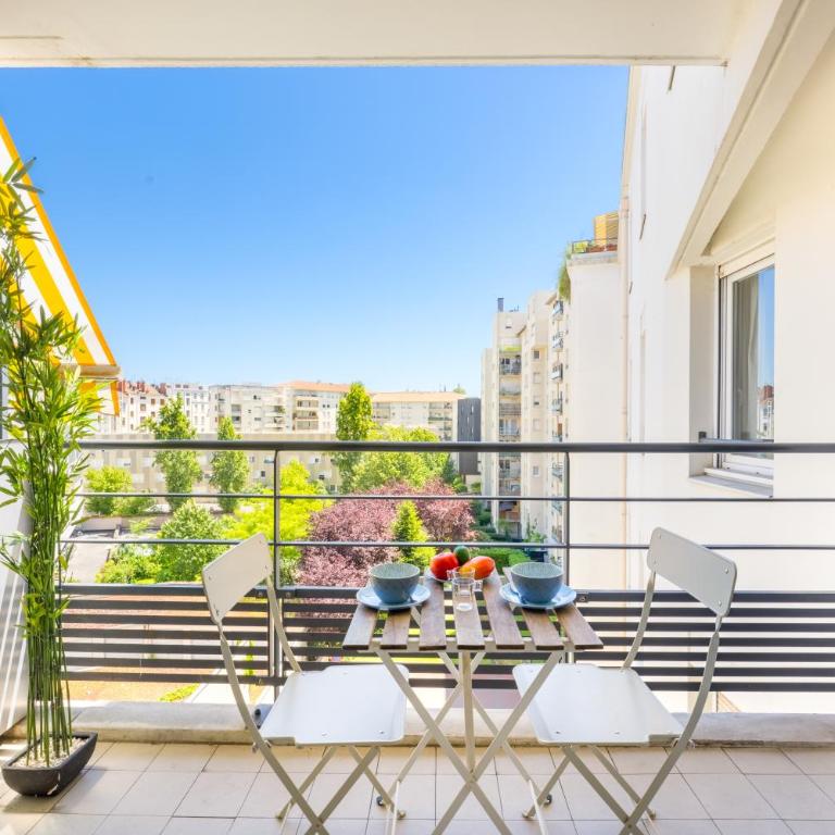 BnGo l Le Cocon Paisible PartDieu l Terrasse, 4p, 1ch, proche Gare PartDieu - Appartamento con 1 Camera da Letto - 6