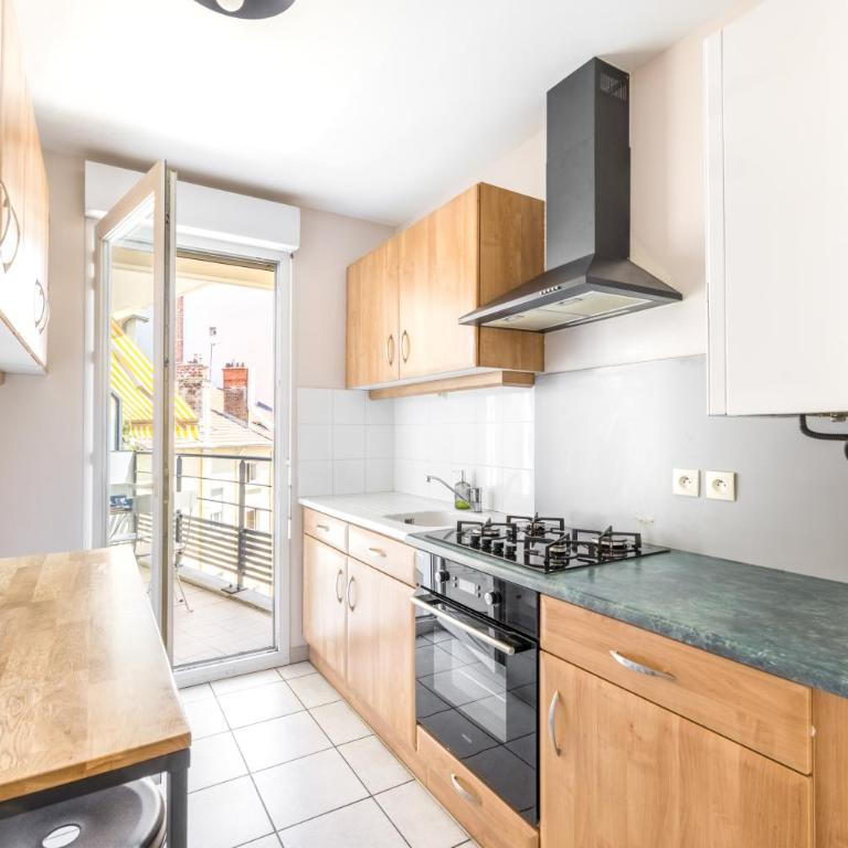 BnGo l Le Cocon Paisible PartDieu l Terrasse, 4p, 1ch, proche Gare PartDieu - Appartamento con 1 Camera da Letto - 12