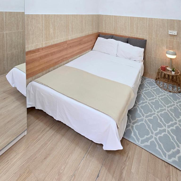 MarBarcelona Coliving Aviacio - Habitación Doble con baño compartido - 2