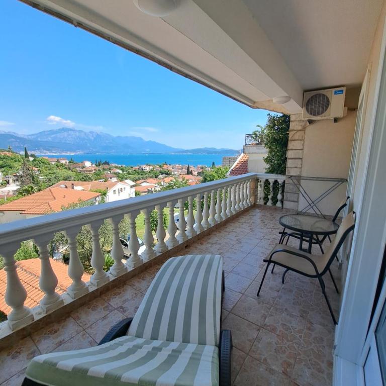 Monte Aria panorama suites - One-Bedroom Apartment with Balcony and Sea View (2 Adults) - 3
