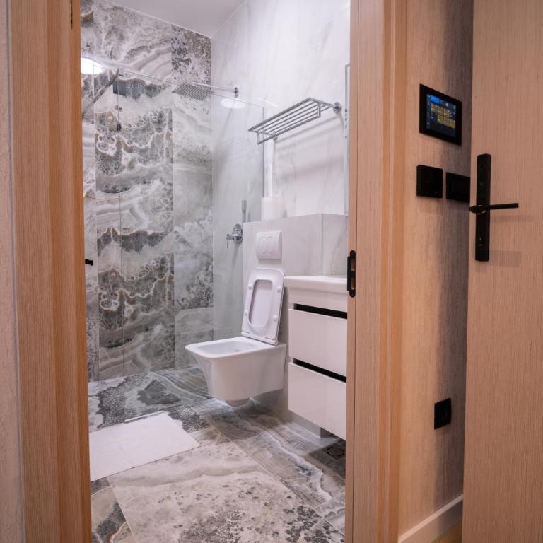 Waves Hotel - Double Room - 5