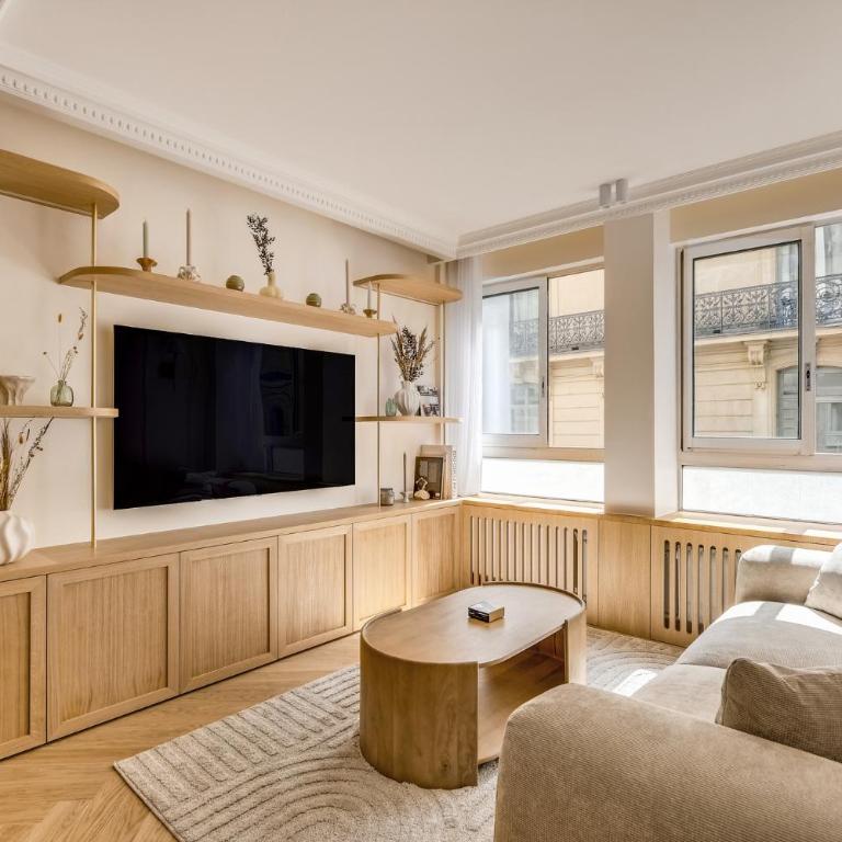 Pick A Flat's Apartement in Champs Elysées - Avenue Marceau - Two-Bedroom Apartment - 5