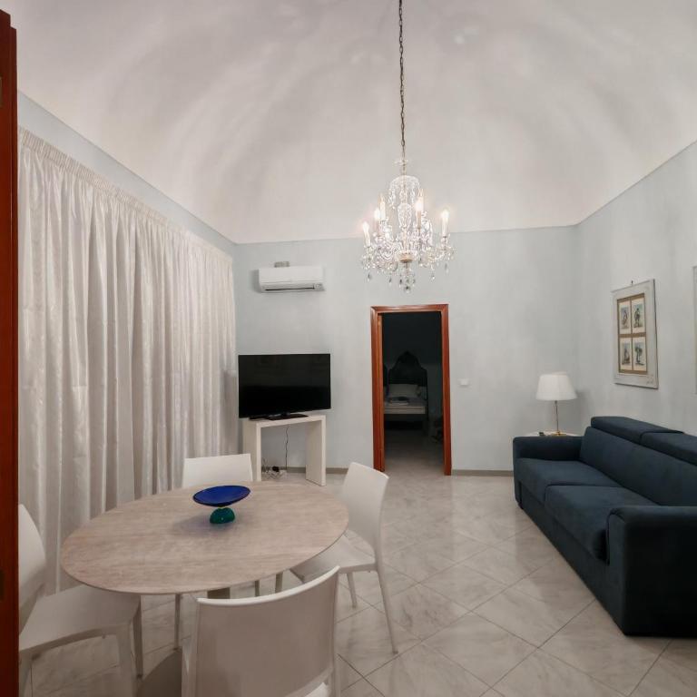 A casa di Adele - Appartamento con 2 Camere da Letto e Vista Città - 1