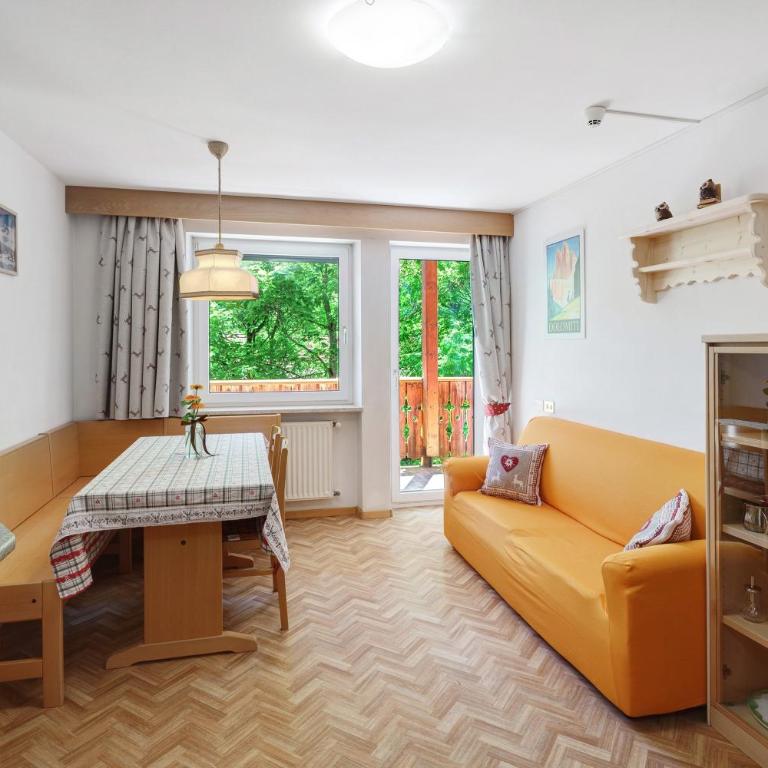 Appartamenti Lella - Appartamento Deluxe con 2 Camere da Letto e Vista Giardino - 2
